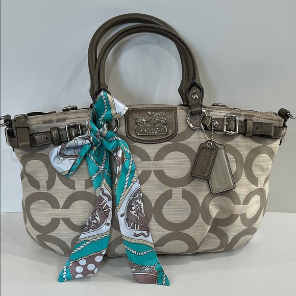 Coach Signature Satchel with 2 Hangtags & Bonus Twilly - Picture 1 of 17